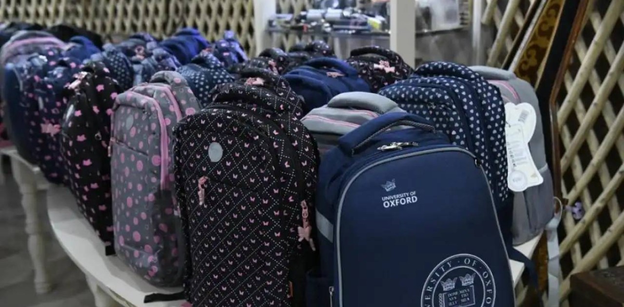 «Мектепке жол»: елордадағы Достық үйінде қалалық ҚХА дәстүрлі қайырымдылық акциясын өткізді