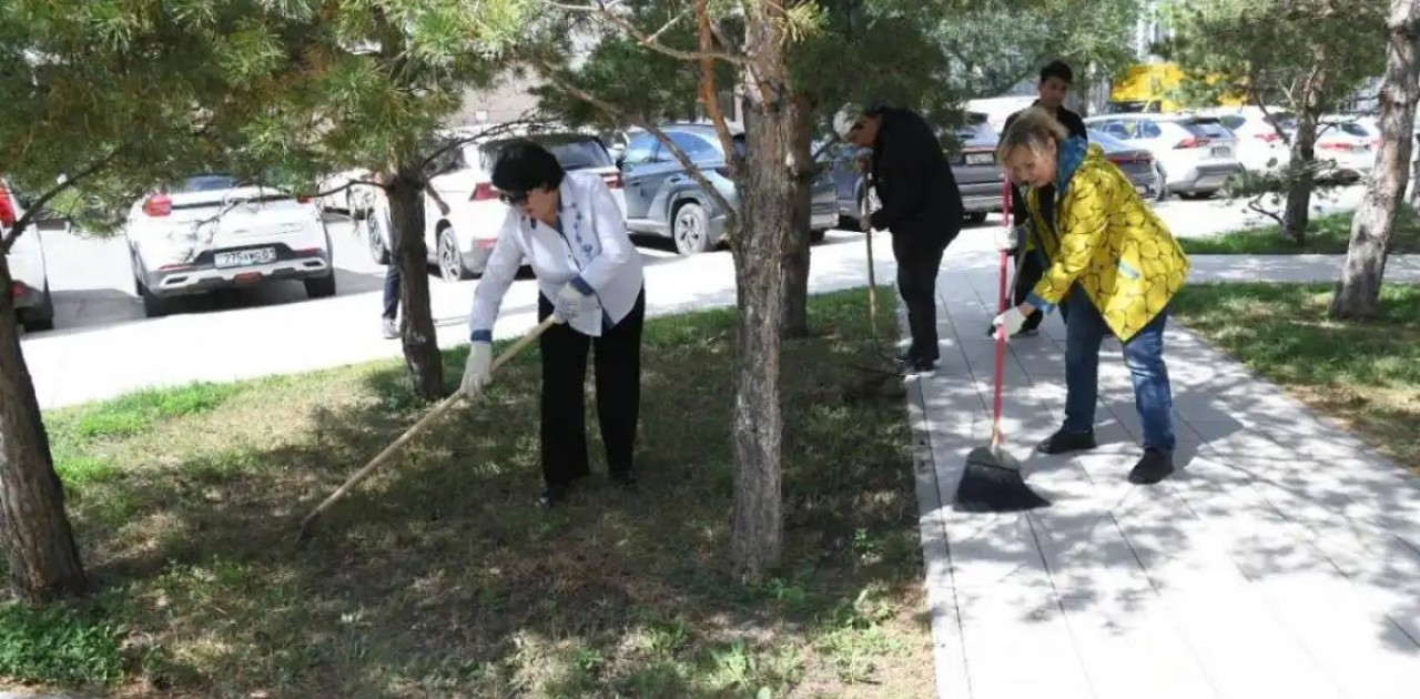 Астанада мәдениет саласының қызметкерлері экологиялық акция өткізді