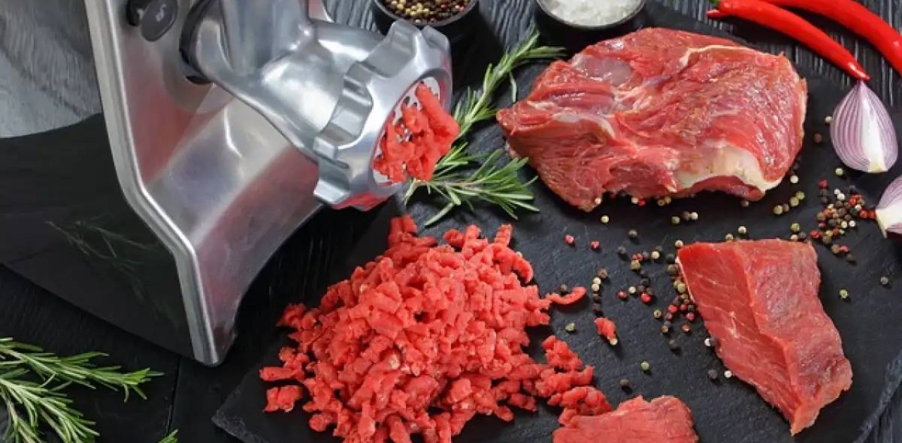 «Сиыр еті бағасын тұрақтандыруға тырысып жатырмыз»: Сауда министрі