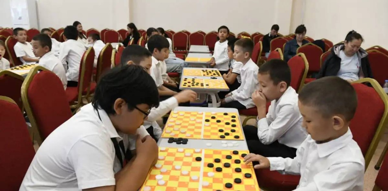 Спорт күні: Астанада 100 шаршылы дойбыдан қалалық чемпионат өтіп жатыр