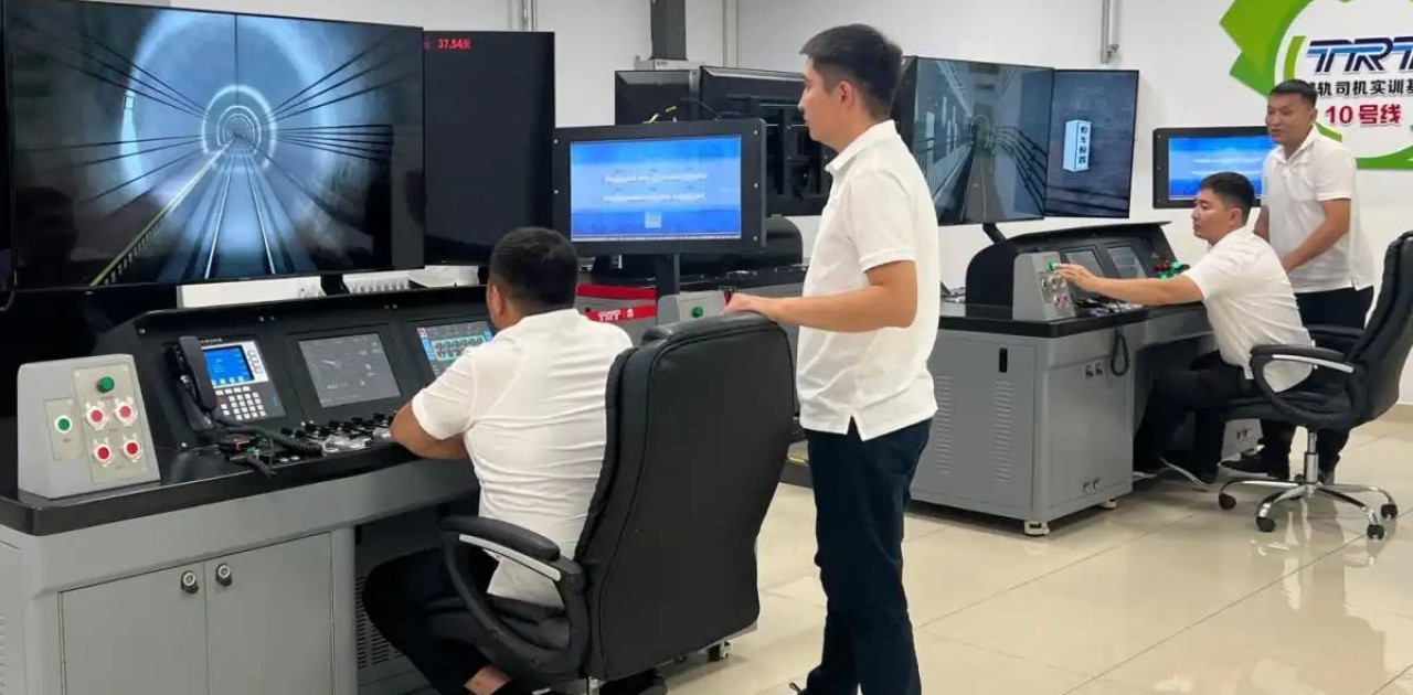 Астанада LRT пойызы операторларына қосымша қабылдау ашылды