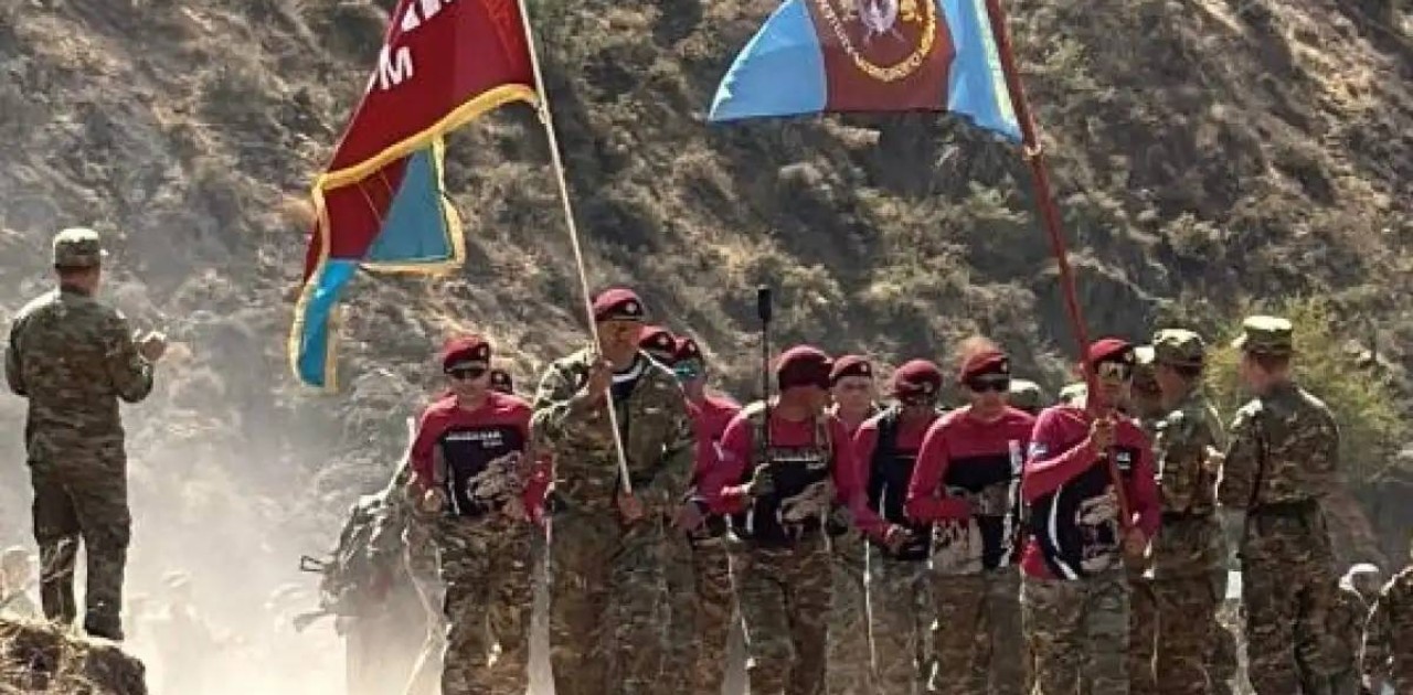 Арнайы операциялар күштерінің 26 әскери қызметшісі күрең қызыл берет иеленді