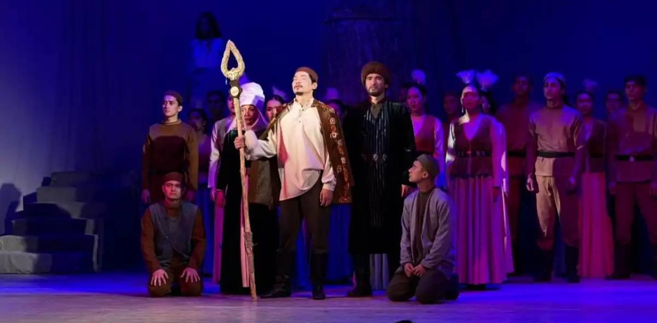 Елордалық театрда маусымның салтанатты жабылу рәсімі өтті