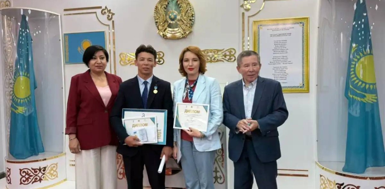 Алғаш рет кітапханашы ақындар арасында жыр мүшәйрасы өтті