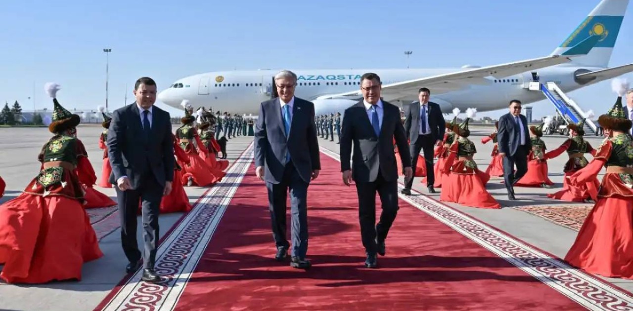 Тоқаев Қырғыз Республикасына ресми сапармен барды