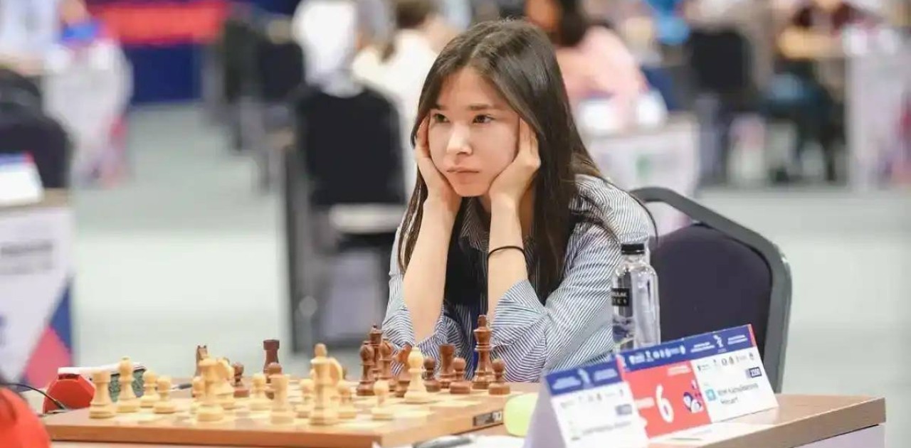 Президент астаналық шахматшы Меруерт Камалиденованы құттықтады