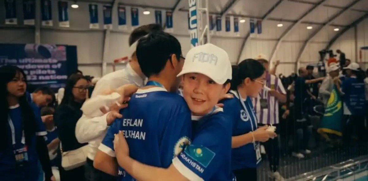 Мектеп оқушылары FIDA дрон-соккер әлем чемпионатына қатысып жатыр