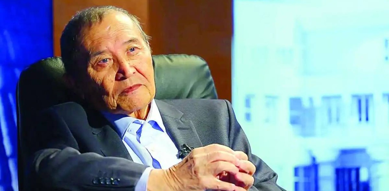 «Әдебиеттің әкіміне» айналған Әкім Тарази