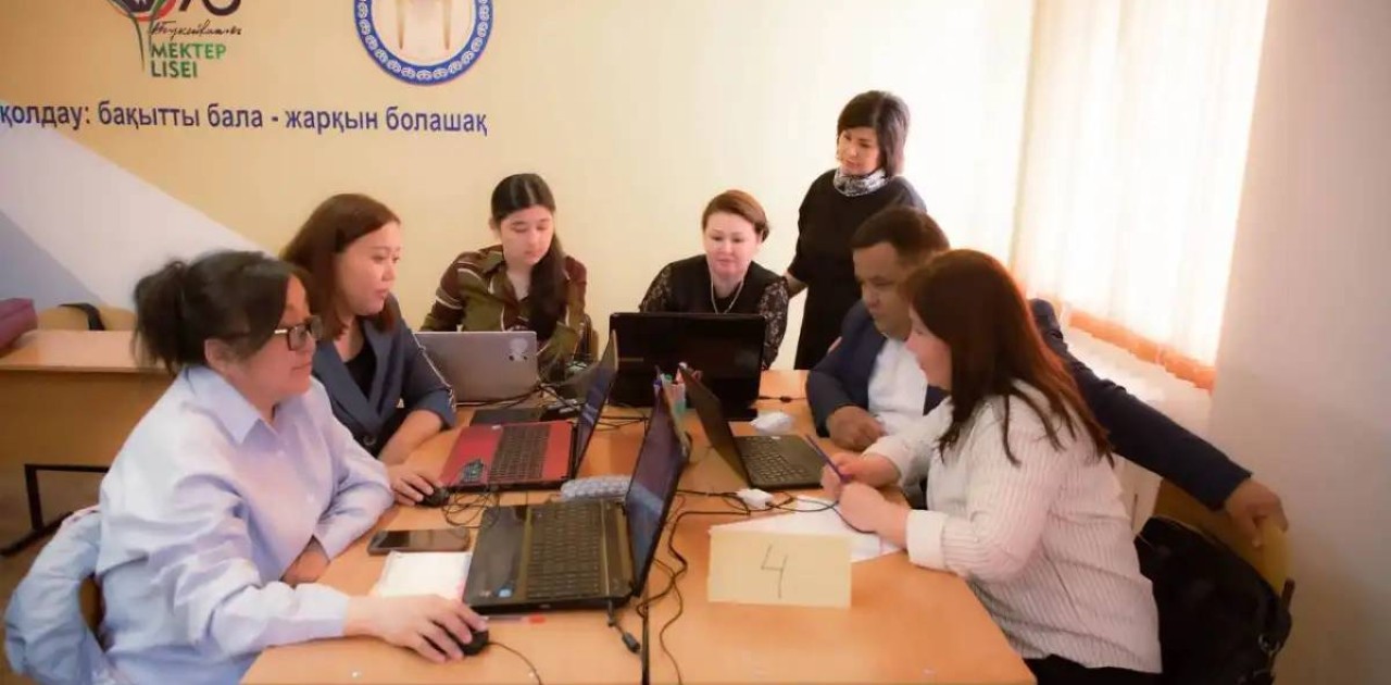 Биыл тағы 30 мыңнан астам педагог біліктілік арттыру курстарынан өтеді