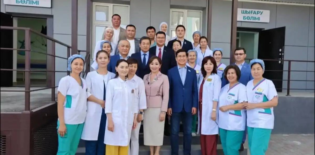 «Заңмен шектеу қою керек»: Аймағамбетов дәрігерлердің қауіпсіздігіне қатысты мәлімдеме жасады