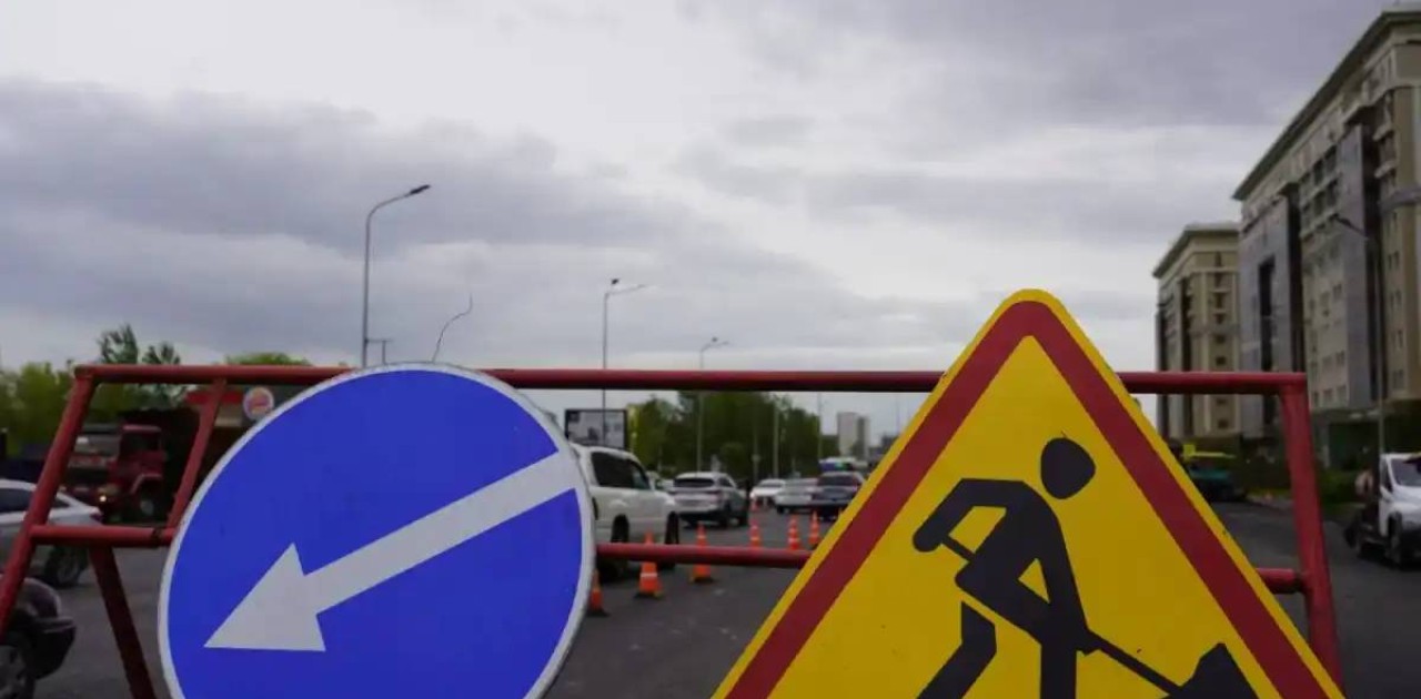 Астанада Мәңгілік ел даңғылы мен Сығанақ көшесінің қиылысында жөндеу жұмыстары жүріп жатыр