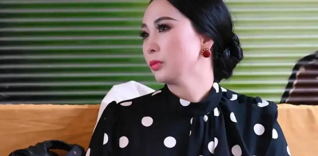 «Бақытын өз елінен таппағаны ма?»: Қарақат Әбілдинаның жазбасы көпшілікті ойландырып қойды