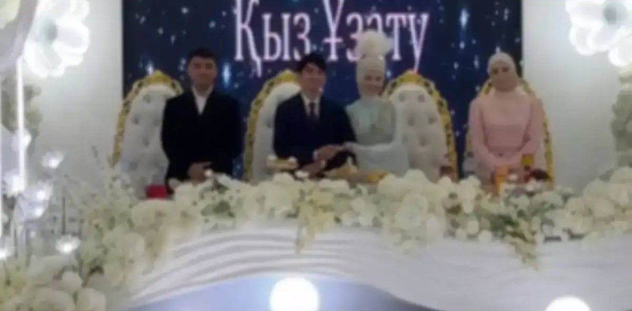 «Тәрбиелі қыз екен!»: Сәкен Майғазиевтің келіні мәһрге не сұрады