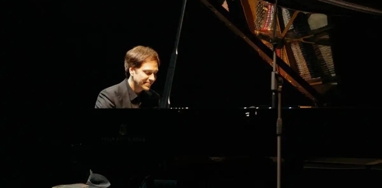 Елордада әлемге әйгілі композитор әрі пианист Стив Баракатт өнер көрсетті