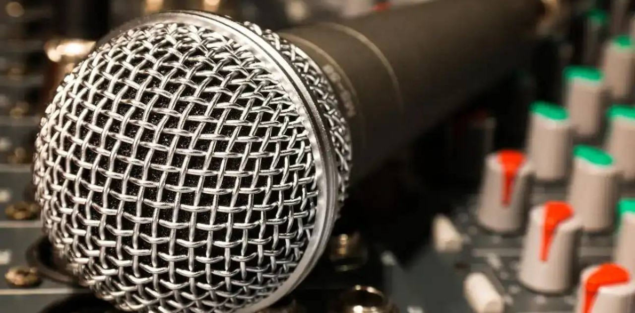 Бес миллион теңге: тойға шығу үшін ең қымбат гонорар сұрайтын әнші кім