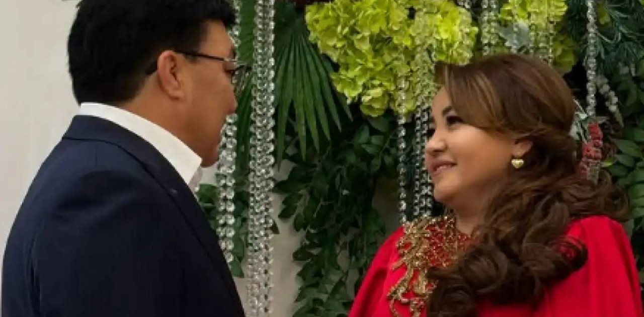 Әнші Тоқтар Серіков жұбайы Бейбітті биылғы туған күнімен ерекше құттықтады