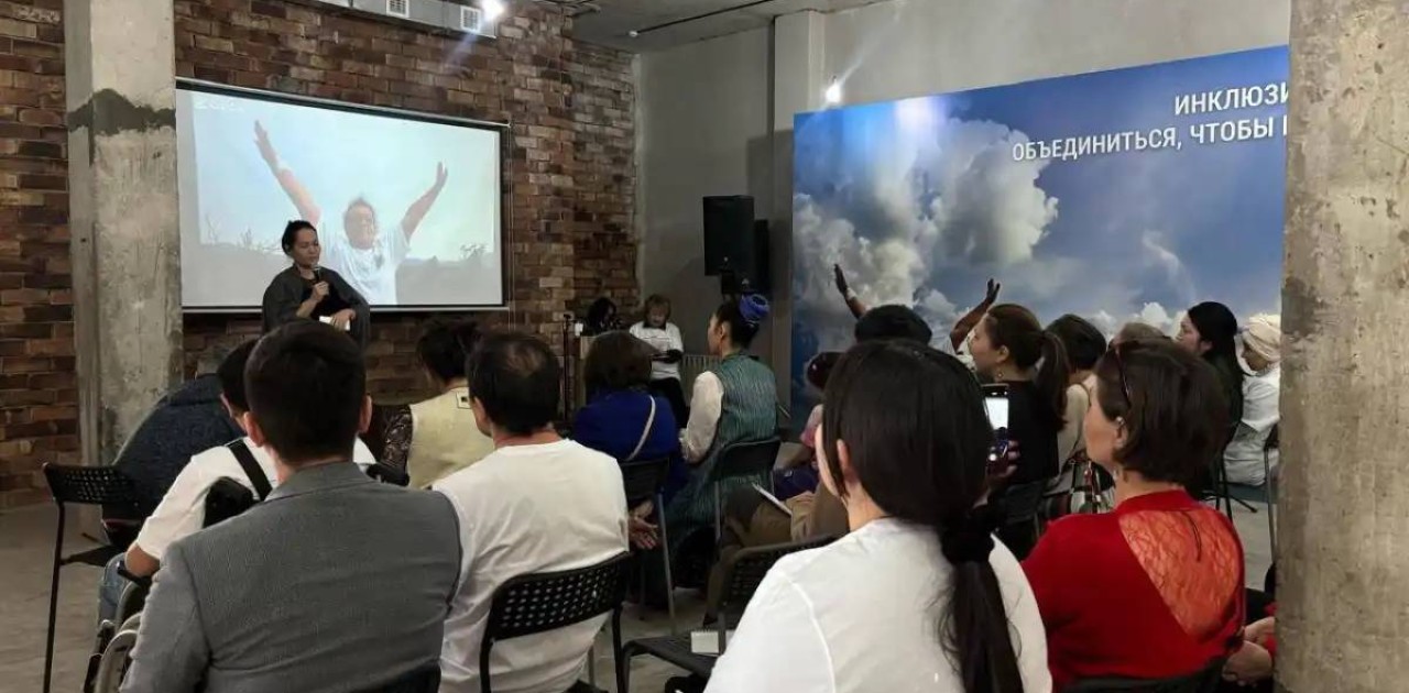 Инклюзивтік кино: Астанада режиссер Әзиз Зайыровты еске алу кеші өтті