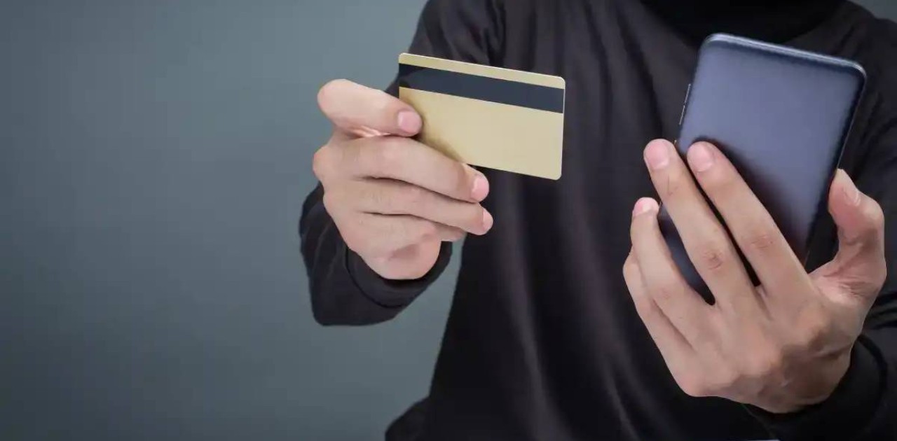 Соңғы кезде алаяқтардың жалған қоңыраулары мен хабарламаларының саны күрт өсті