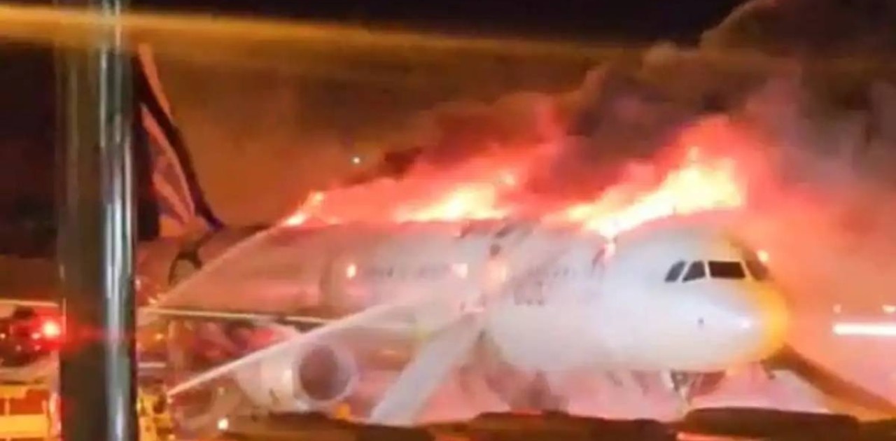 Оңтүстік Кореяда 170-тен астам жолаушысы бар ұшақ өртенді