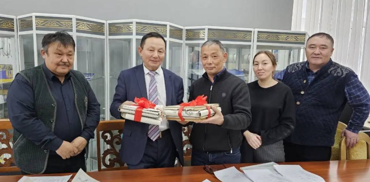 Белгілі қаламгер Астана қаласының Мемлекеттік архивіне құжаттарын табыстады