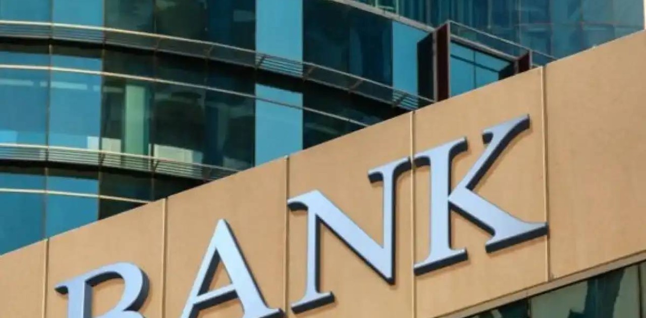 Әлеуметтік осал жандардың атына несие ресімдеу туралы жанжалды іс: банктер мәлімдеме жасады