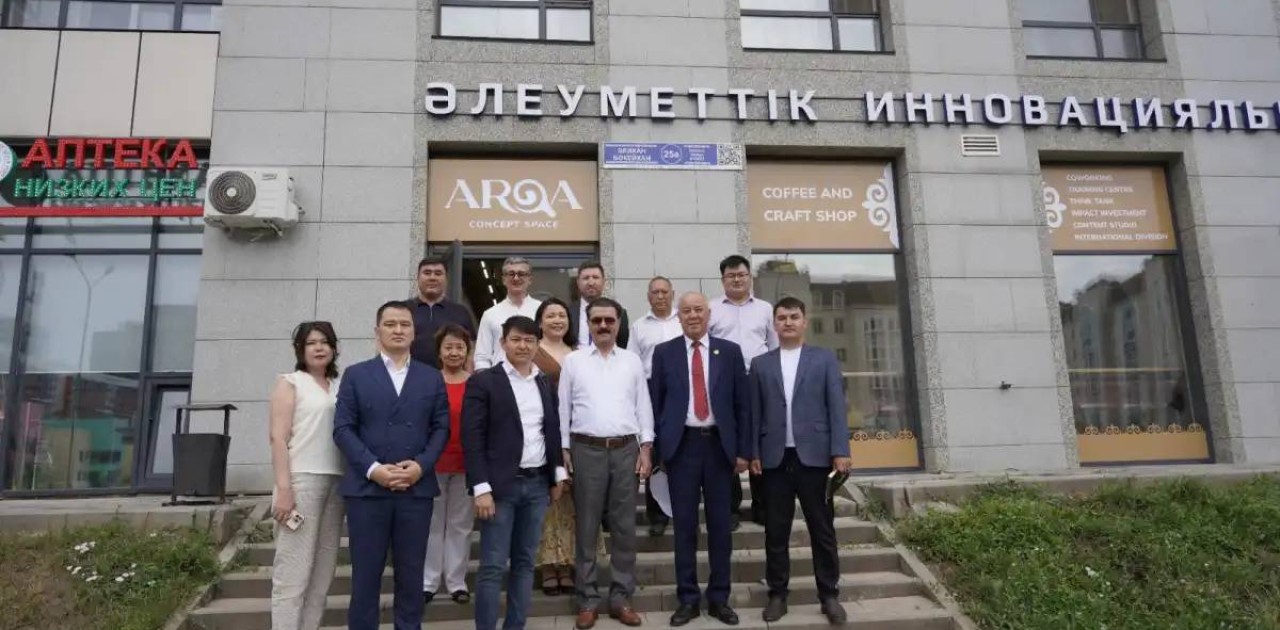 Елорданың Қоғамдық кеңес мүшелері әлеуметтік кәсіпкерлік нысандары жұмысымен танысты