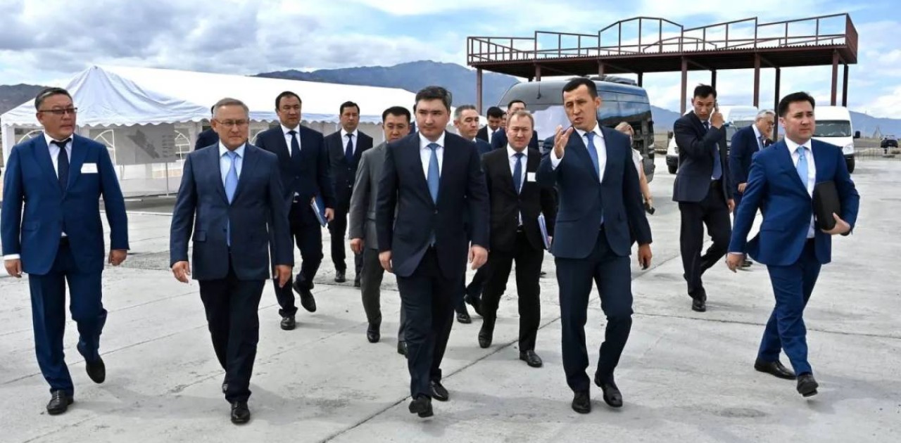 Бектенов қазақ-қытай шекарасындағы терминалдар мен кеден бекеттерінің жұмысын тексерді