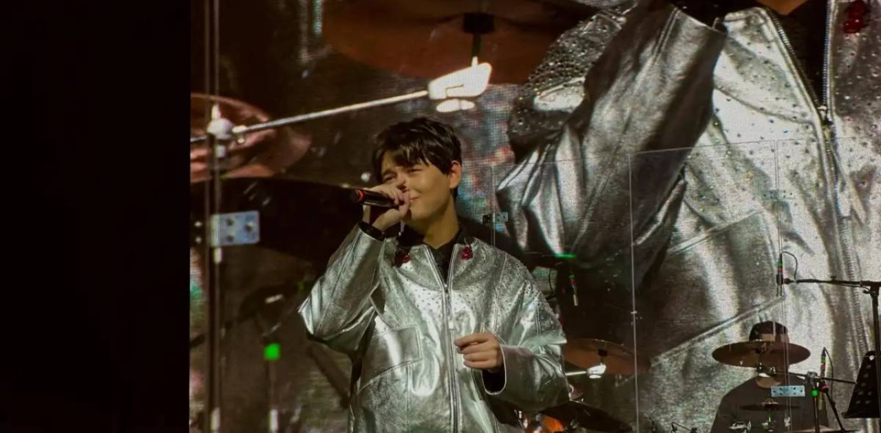 «Астана – өте таза қала»: Елордада жас әнші Садраддиннің концерті өтіп жатыр