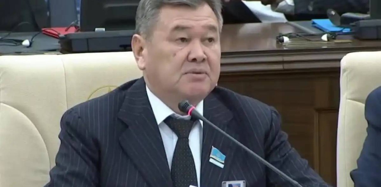 «Арал теңізін емес, көрші елдің көлін толтырып жатырмыз»: депутат Арал мәселесін көтерді