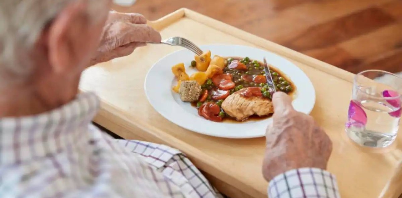 Арнаулы әлеуметтік қызметтер көрсететін ұйымдарда тамақтану нормалары кеңейтіледі