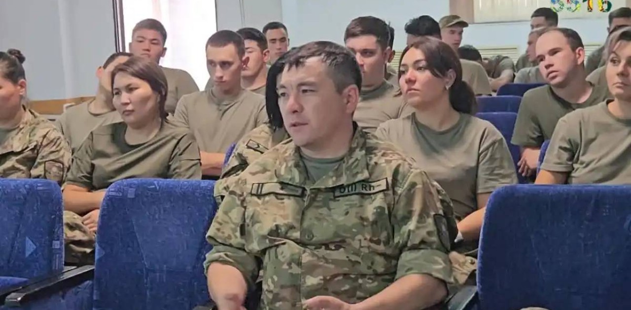 Қарағандыда әскери қызметшілерге қаржылық сауаттылық бойынша дәріс өтті