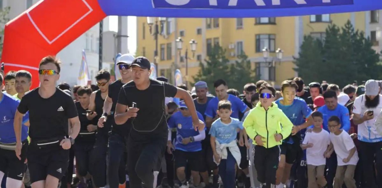 Астанада 1000-ға жуық әуесқой желаяқ жаңа бағытта жүгірді