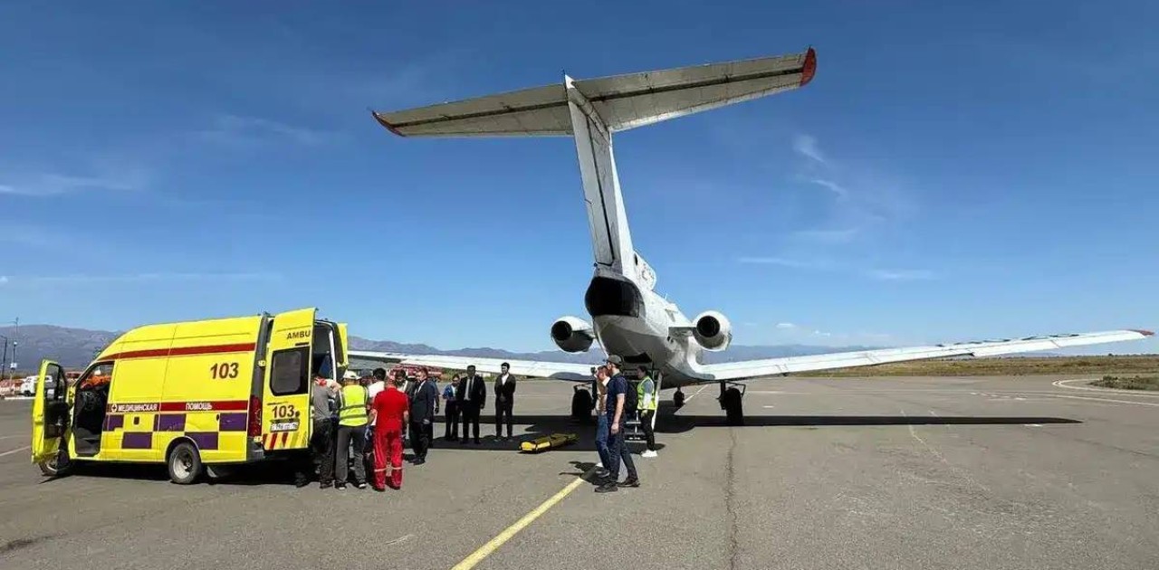Бестеректегі жол апатынан зардап шеккен балалардың бірі санавиация арқылы Семейге жеткізілді
