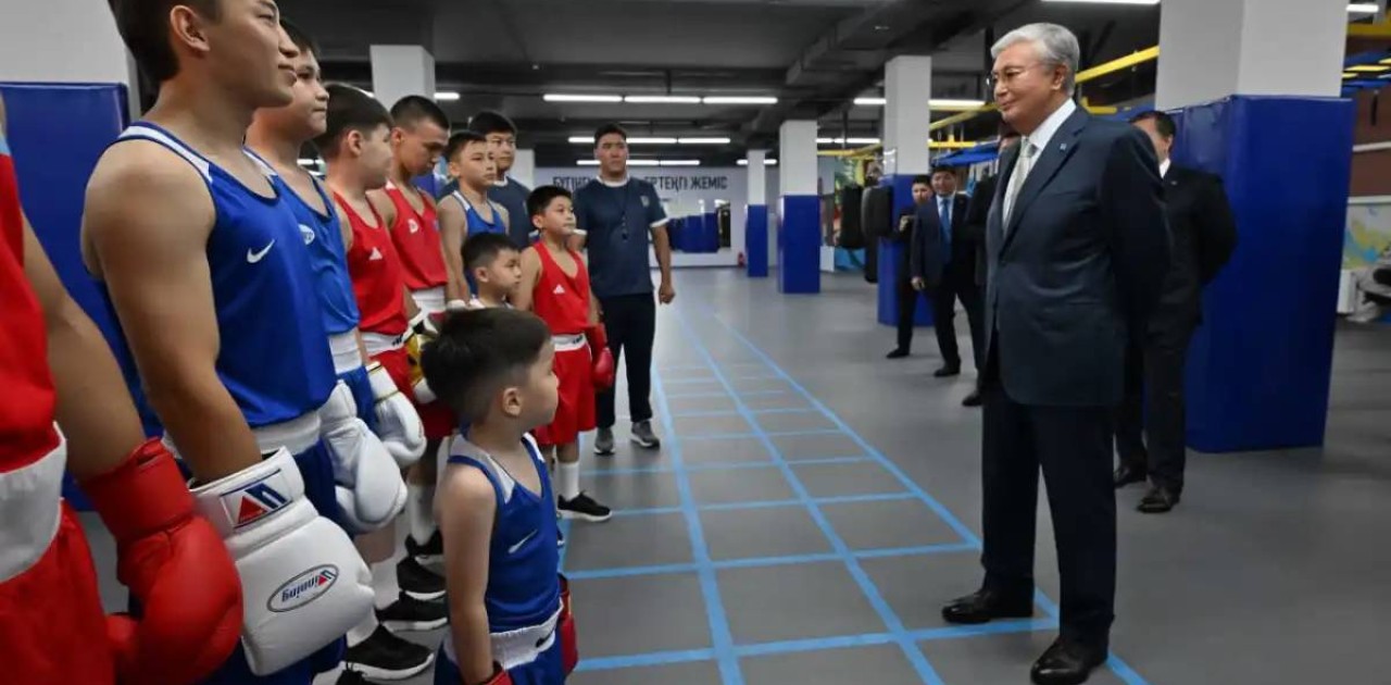 Президент Бекзат Саттарханов атындағы спорт кешенін аралады