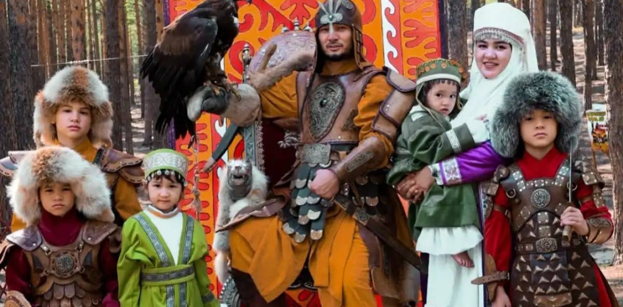 «Сүйінші! Тағы бір батыр келді»: Актер Ғалым Махамбетов ұлды болды