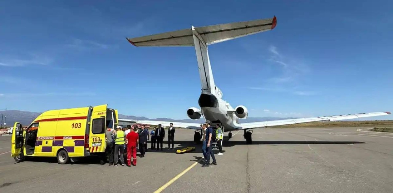 Үржардағы жол-көлік оқиғасы: зардап шеккен екі баланы санавиация Астанаға әкеле жатыр