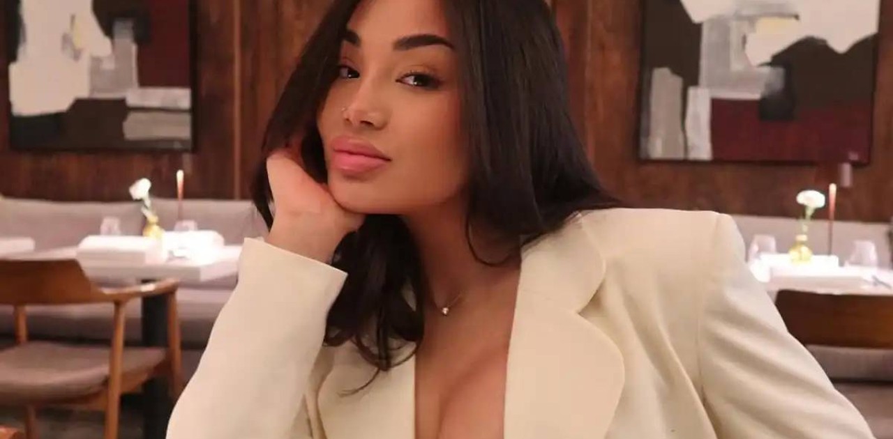 Say Mo ауызашарға оқылатын дұғаны зират басындағы таспен салыстырды