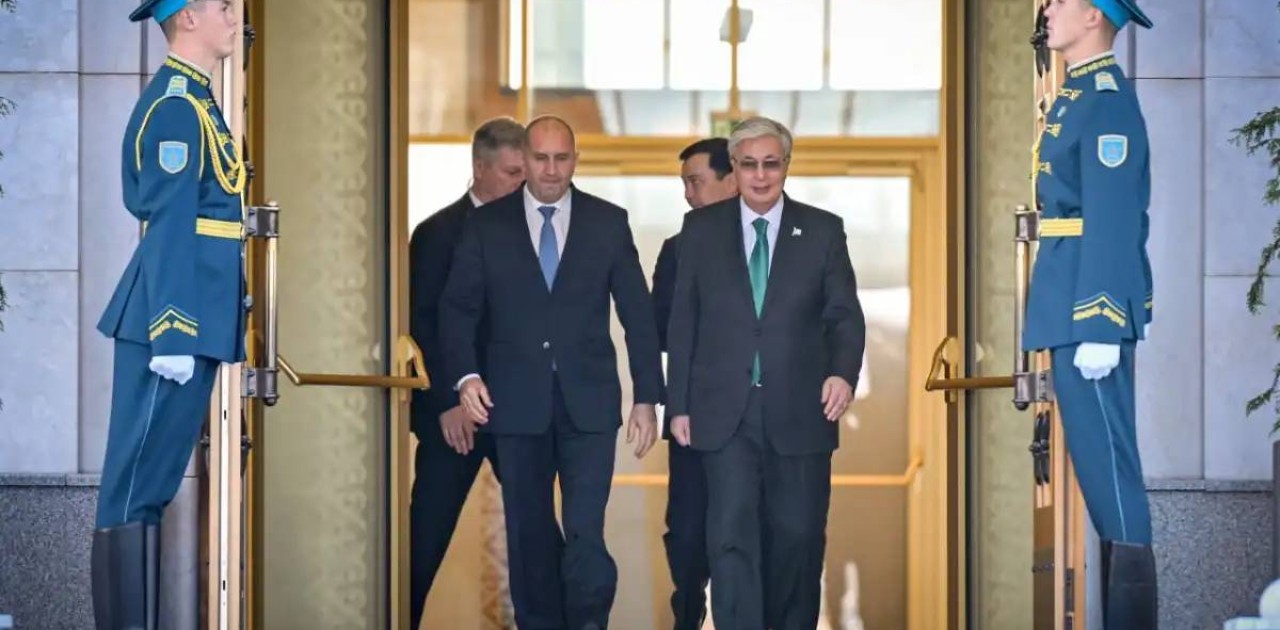 Қасым-Жомарт Тоқаев Болгария Президентін шығарып салды