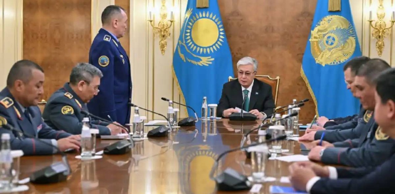 Президент Қорғаныс министрлігінің басшылық құрамымен жиын өткізді