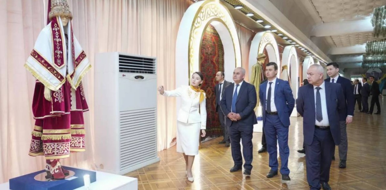 Душанбе қаласында «Қазақ халқының сәндік-қолданбалы өнері» көрмесі өтті