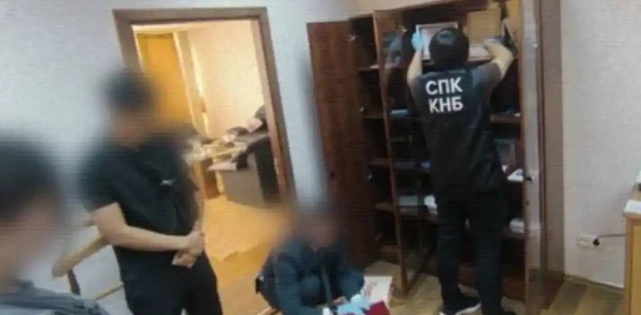 Көлік вице-министрі пара алды деген күдікпен қамауға алынды (ВИДЕО)