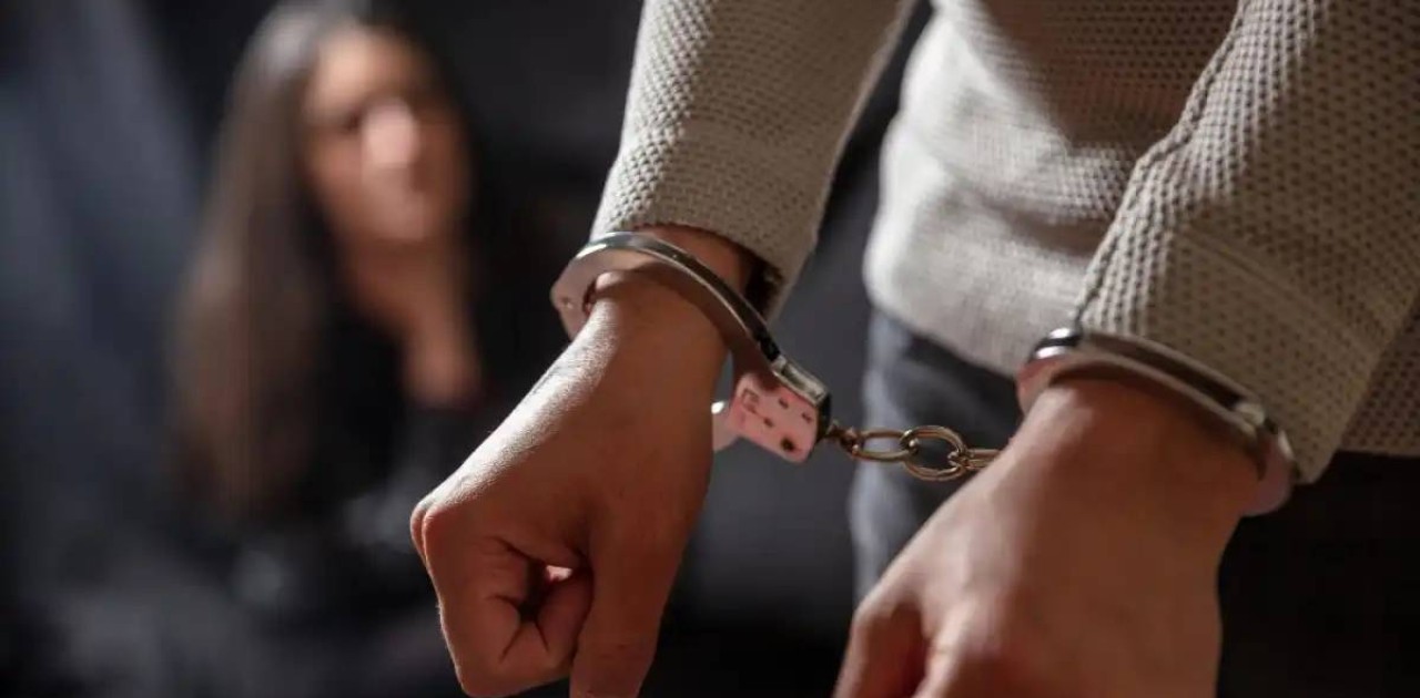 Шымкентте азаматтарды бопсалаумен айналысқан қылмыстық топ ұсталды