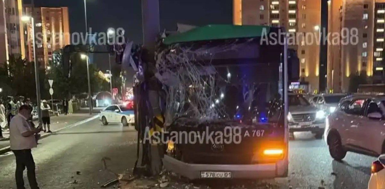 «Евразия» СК автобустың қатысуымен болған жол апатында зардап шеккен қыздың отбасына 19,6 млн теңге төледі