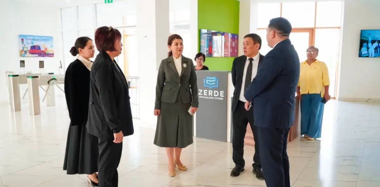 Әлихан Мақсұт атындағы физика кабинеті ашылды