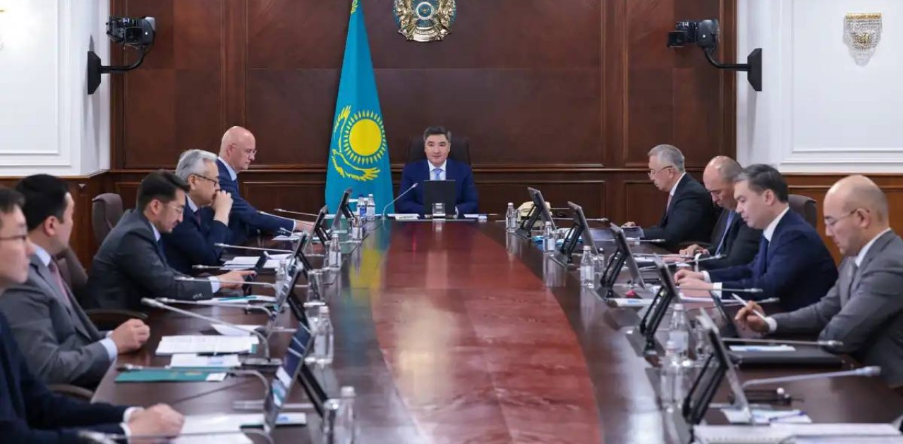 Бектенов шетелдік инвесторлар кеңесінің аралық отырысын өткізді