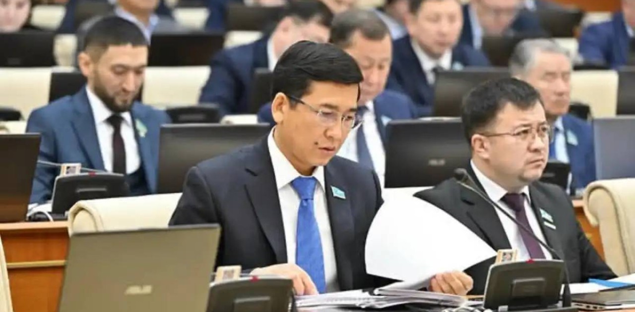 «Бұл – үлкен мәселе»: Аймағамбетов Назарбаев университетін сынға алды