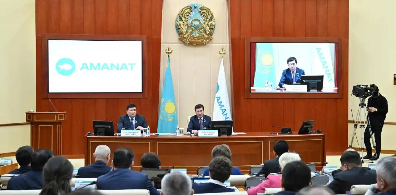 Мәжіліс депутаттары Үкіметтің бірыңғай сағаттық белдеуді енгізуге қатысты ғылыми зерттеулерінің қорытындыларын қабылдады