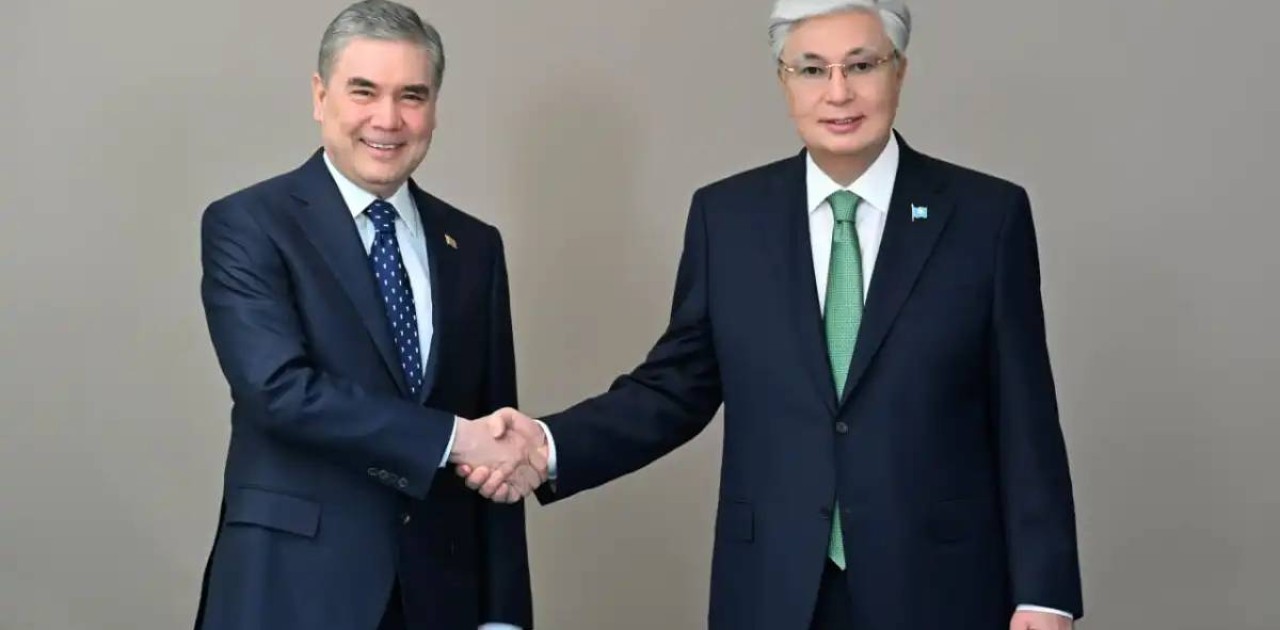 Қасым-Жомарт Тоқаев Гурбангулы Бердімұхамедовпен бейресми кездесу өткізді