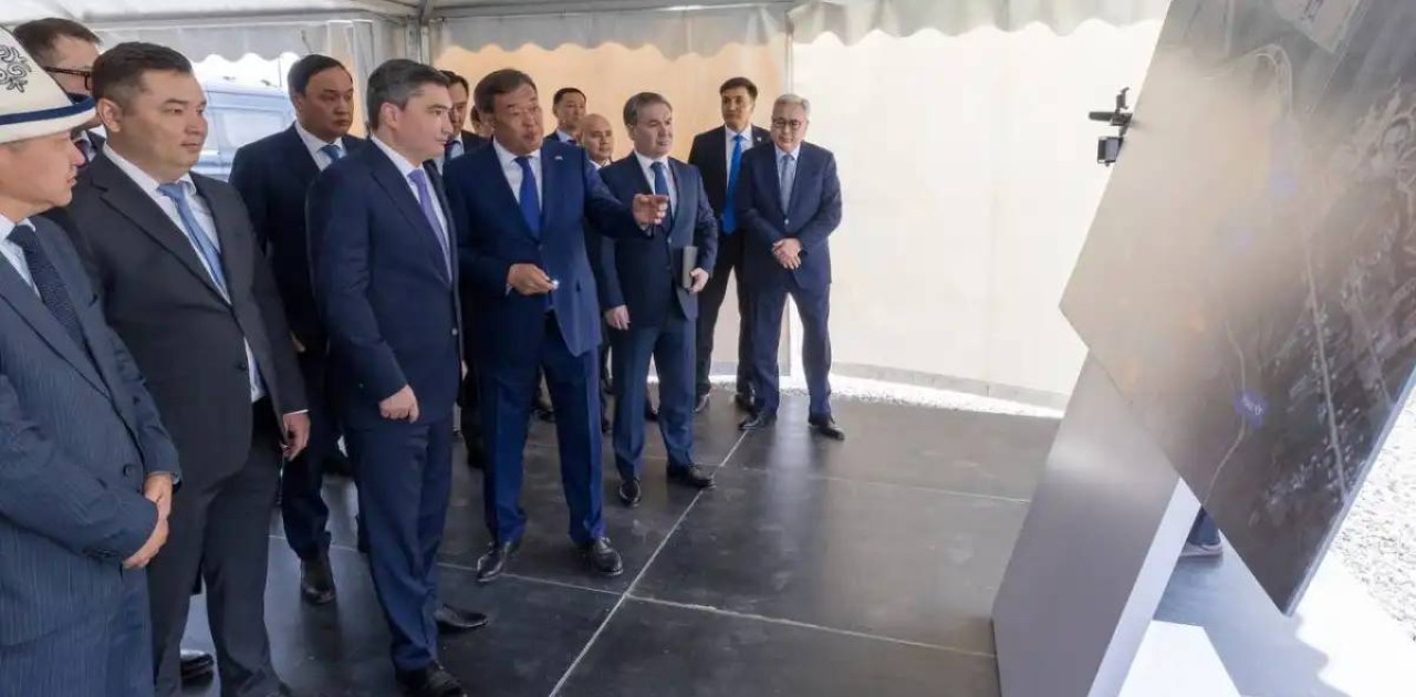 Олжас Бектенов Қордайдағы көлік-логистикалық кешеннің құрылыс барысын тексерді