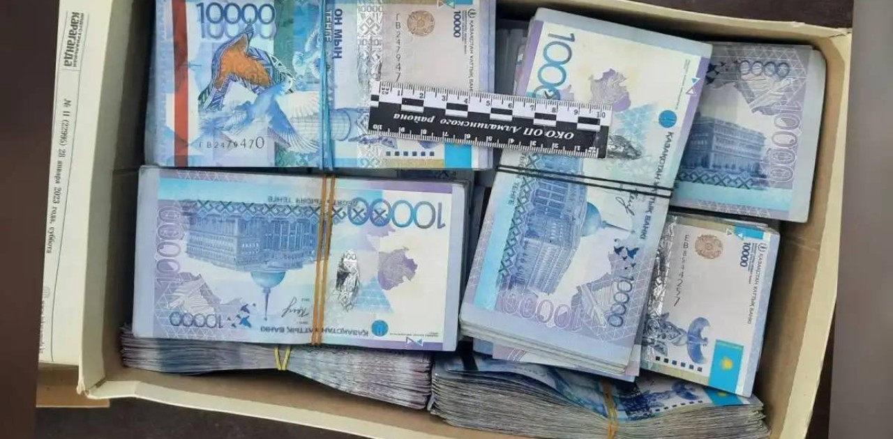 Қарағандылық зейнеткерден 22 млн теңге жымқырған күдіктілер ұсталды